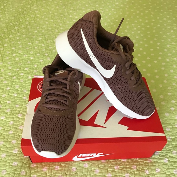 Women's Nike Tanjun - Picture 6 of 6